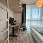 Easy Access Bright 1br With Underground Parking Praga